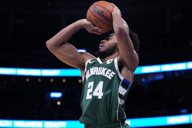 从24分得分手到无球可打 卡梅隆·托马斯遭遇职业