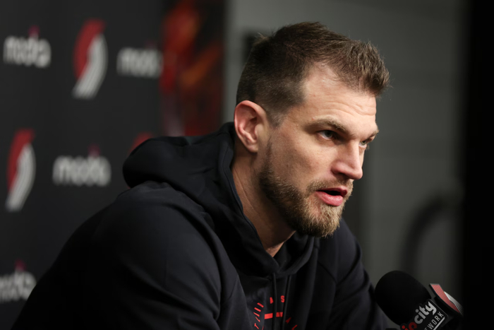 邓登上任首日设高标准 波特兰开拓者启动重建之