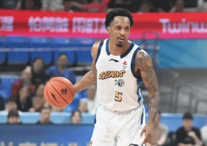 残阵广厦客场不敌山西遭两连败 主帅被驱逐成转