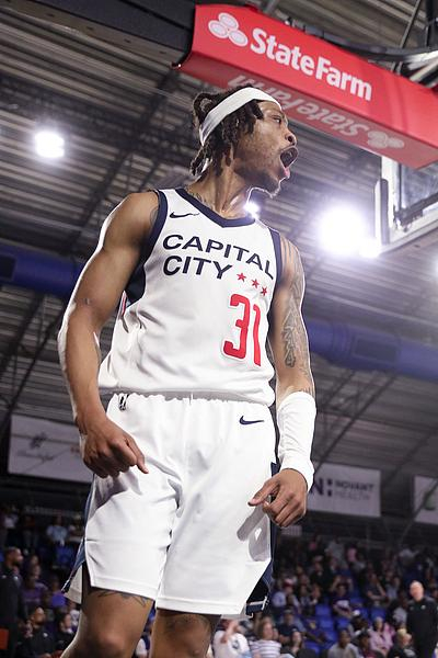 北京首钢季后赛前补强后场阵容 引援威廉姆斯冲