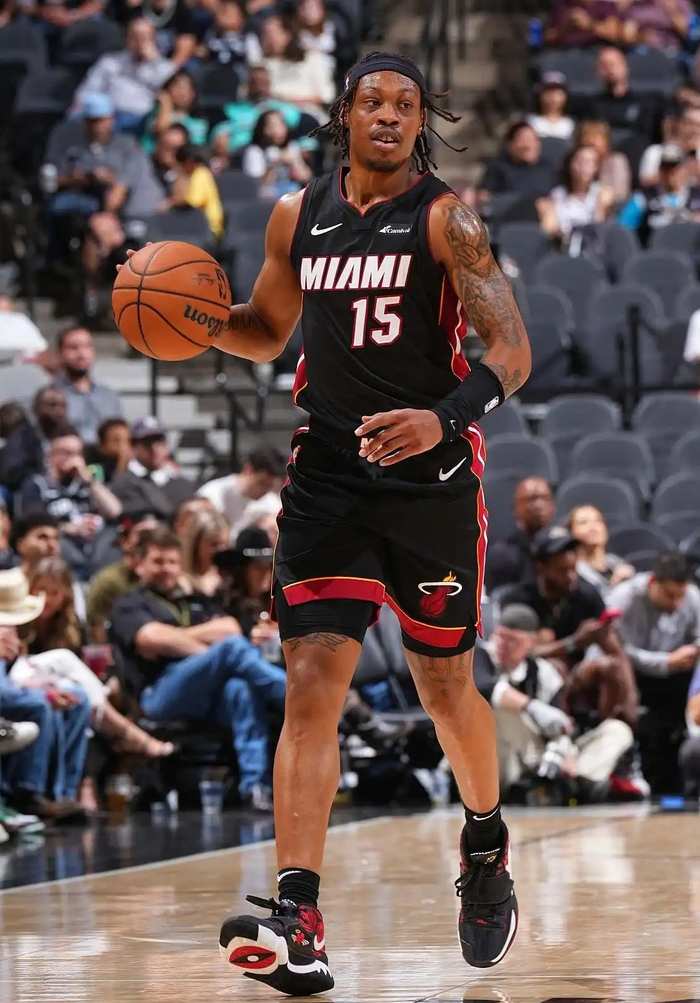 北京首钢季后赛前补强后场阵容 引援威廉姆斯冲